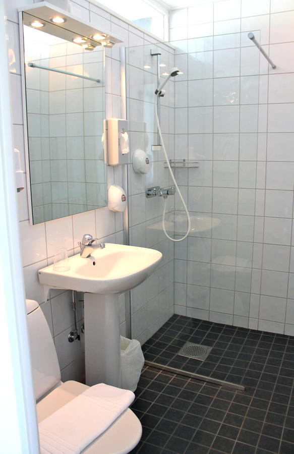 Vaetterleden Hotell & Restaurang Gränna Стая снимка
