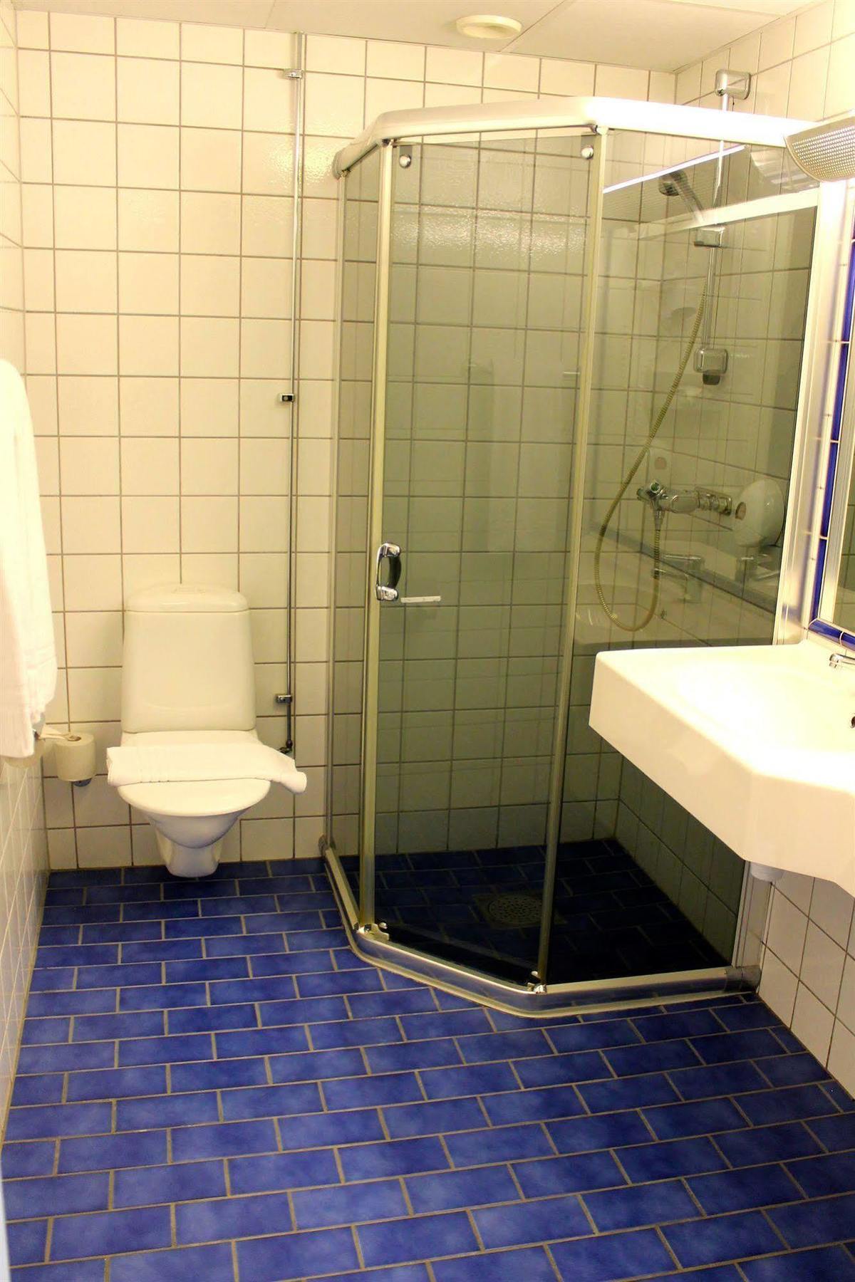 Vaetterleden Hotell & Restaurang Gränna Екстериор снимка